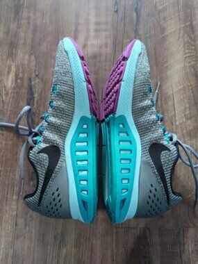 Nike Zoom Structure 19 Running Shoes Cool Grey Black Fuchsia Flash Size 8.5